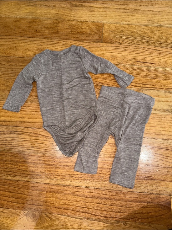 H&M Other - 100% merino wool baby baselayers. H&M Tan size 3M